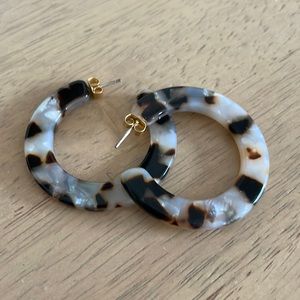 Madewell tortoiseshell hoops
